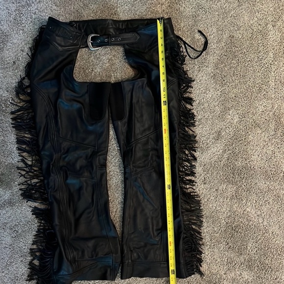 Women’s XL Harley Davidson leather fringe chaps - Picture 13 of 14